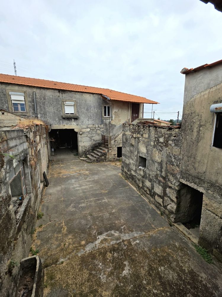 Vende-se Terreno Urbano | Ideal para Construção em Altura – Águas Santas - Maia — foto 5