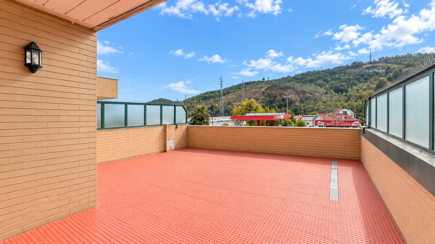 Apartamento T2 com Terraço no Centro de Valongo — foto 3